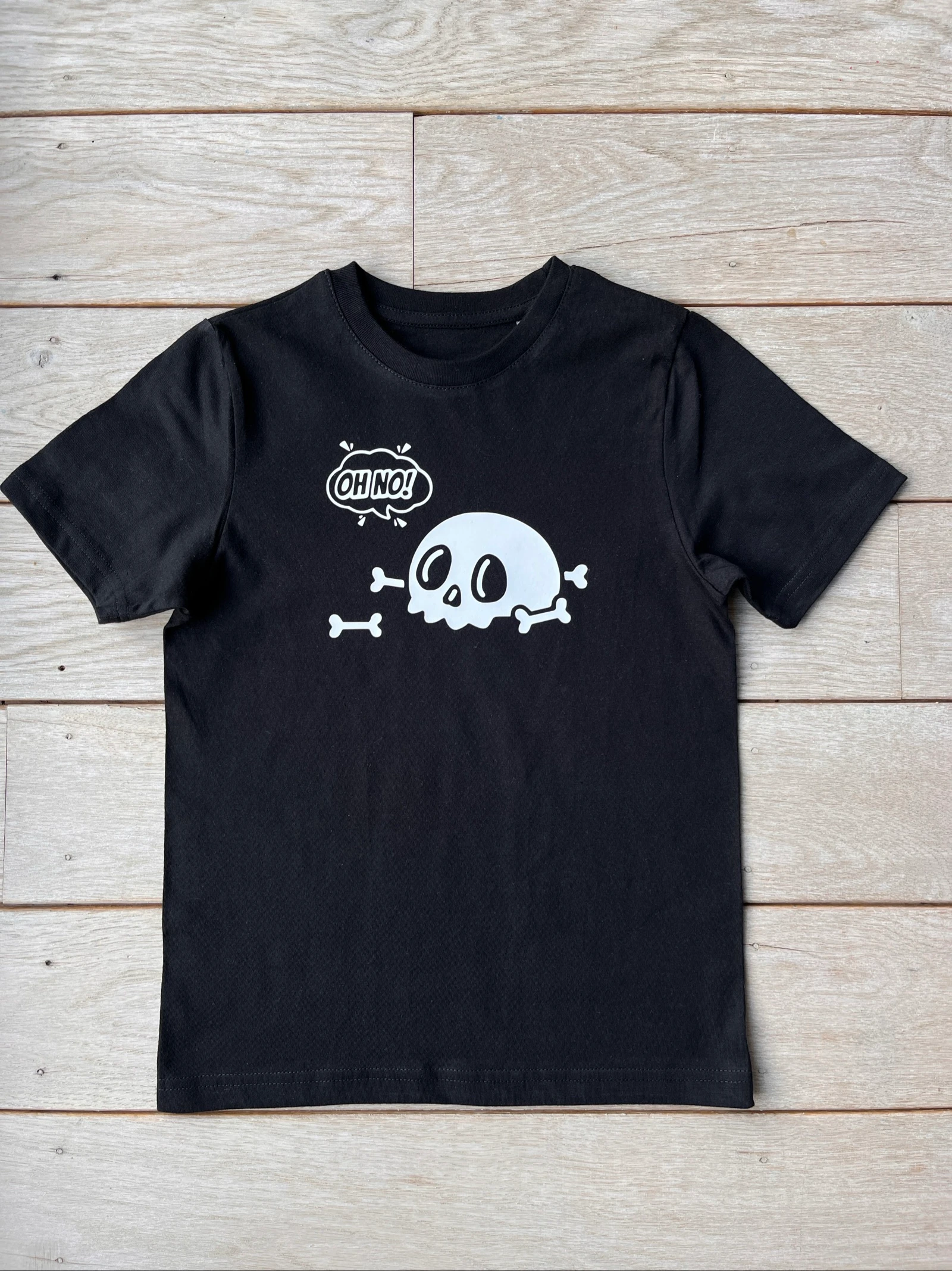 T-shirt skull